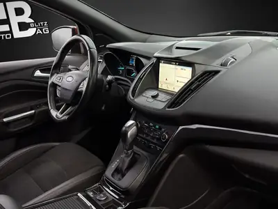 Ford Kuga 2.0 TDCi ST Line 4WD — SUV robuste, diesel performant, première main — Thumbnail 10