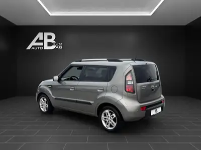 Kia Soul 1.6 CVVT Style — Polyvalent compact, première main, fraîchement révisé — arrière