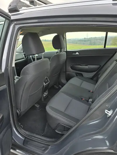 Kia Sportage 1.6 T-GDi Power 25 — SUV robuste, 203 000 km, transmission semi-automatique — dashboard