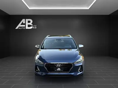 Hyundai i30 Wagon 1.6 CRDi — Familial diesel fiable, 68'000 km, garantie incluse — exterior view