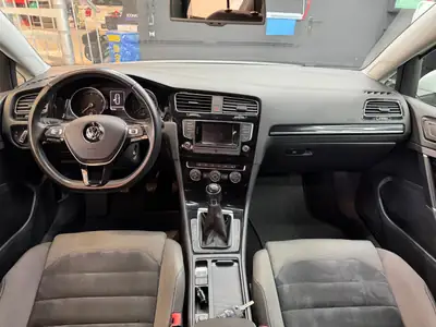 VW Golf Variant 1.4 TSI Comfortline — Break familial économe, entretien complet — Thumbnail 9