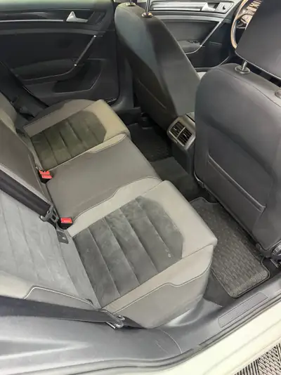 VW Golf Variant 1.4 TSI Comfortline — Break familial économe, entretien complet — Thumbnail 12