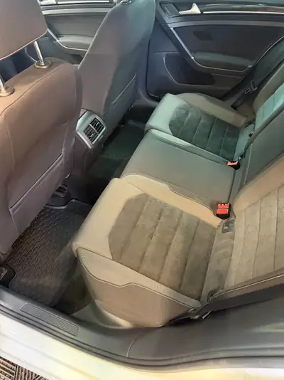 VW Golf Variant 1.4 TSI Comfortline — Break familial économe, entretien complet — Thumbnail 11