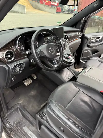 Mercedes-Benz V 250 CDI BlueTec — Monospace 7 places, diesel efficace, 1ère main — Miniature 7