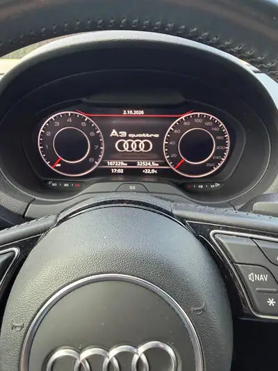 Audi A3 2.0 T FSI Sport Quattro S-Tronic — Berline dynamique à transmission intégrale — tableau de bord