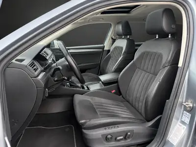 Skoda Superb Limousine 2.0 TDi 190 PS — Berline premium à consommation maîtrisée, sans accident — Thumbnail 7