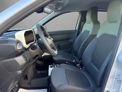 Dacia Spring 24 kWh Extreme — Citadine électrique moderne, quasi neuve à 20 km — Miniatur 9
