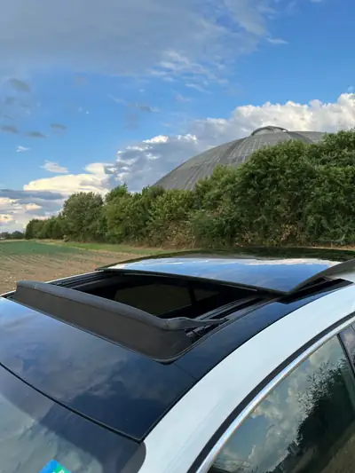 VW Arteon 2.0 TSI 280 R-Line — Berline élégante, moteur performant, 137000 km — tableau de bord