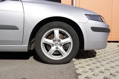 Honda Accord 2.4i S Executive — Berline élégante, équipée cuir et GPS, sans accident — tableau de bord