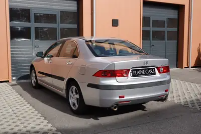 Honda Accord 2.4i S Executive — Berline élégante, équipée cuir et GPS, sans accident — Miniature 10