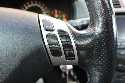 Honda Accord 2.4i S Executive — Berline élégante, équipée cuir et GPS, sans accident — Miniature 14