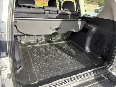 Toyota Land Cruiser 2.8 D 177 Comfort — SUV robuste, faible kilométrage, sans accident — Armaturenbrett