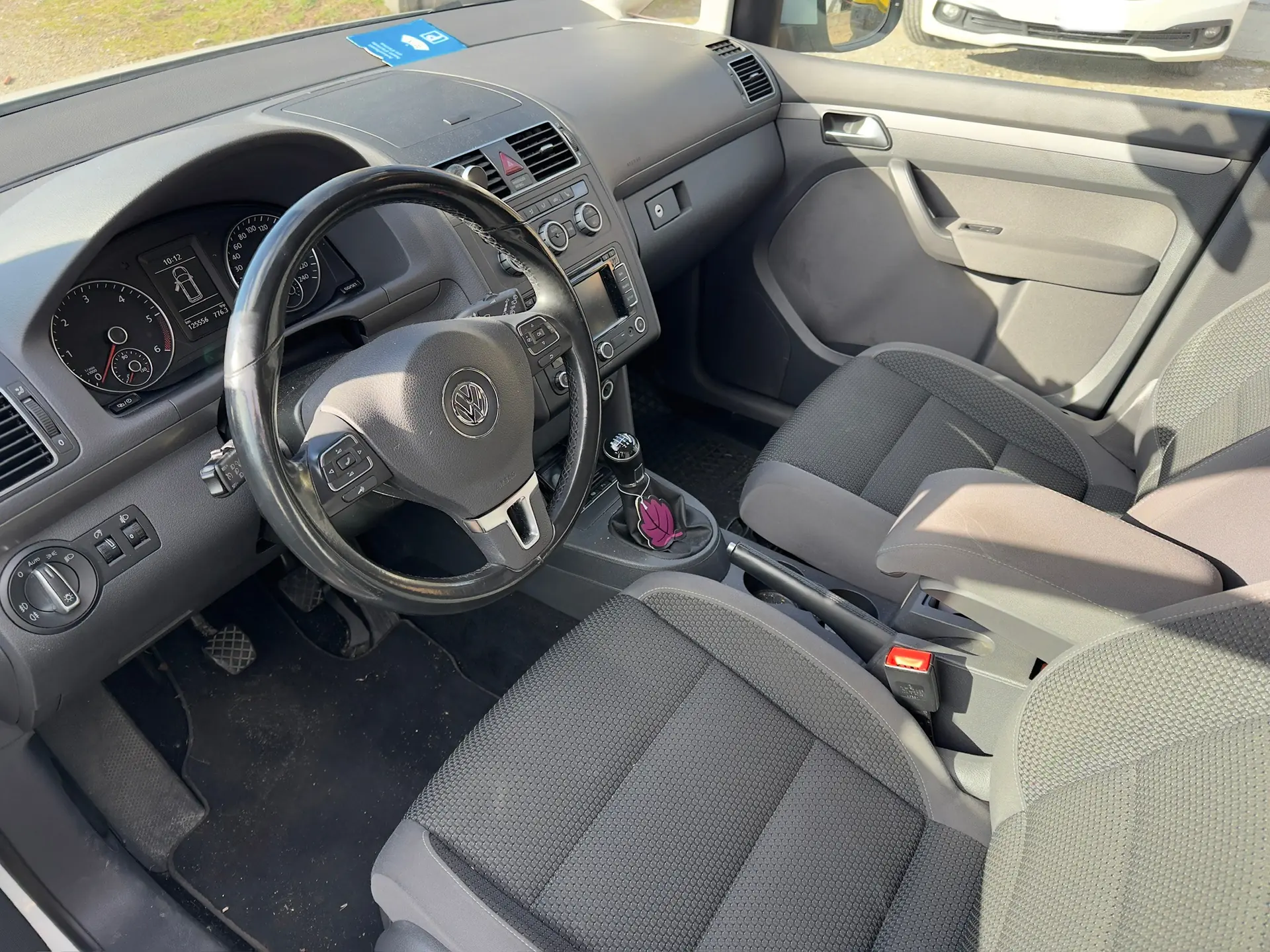 Volkswagen Touran 2015 occasion Agno — 4