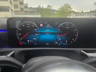 Mercedes-Benz CLA 250 Swiss Star AMG Line — Berline sportive 4Motion, 88 000 km — détail