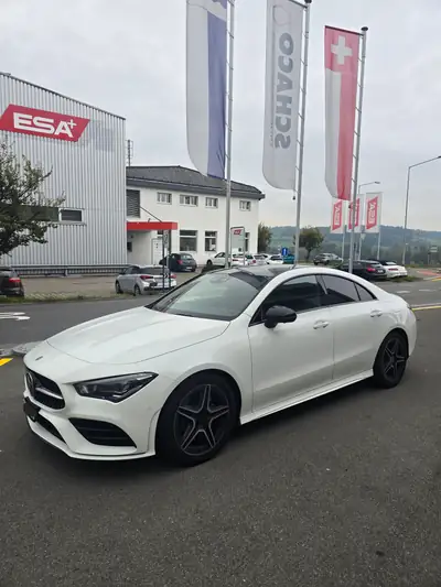 Mercedes-Benz CLA 250 Swiss Star AMG Line — Berline sportive 4Motion, 88 000 km — intérieur