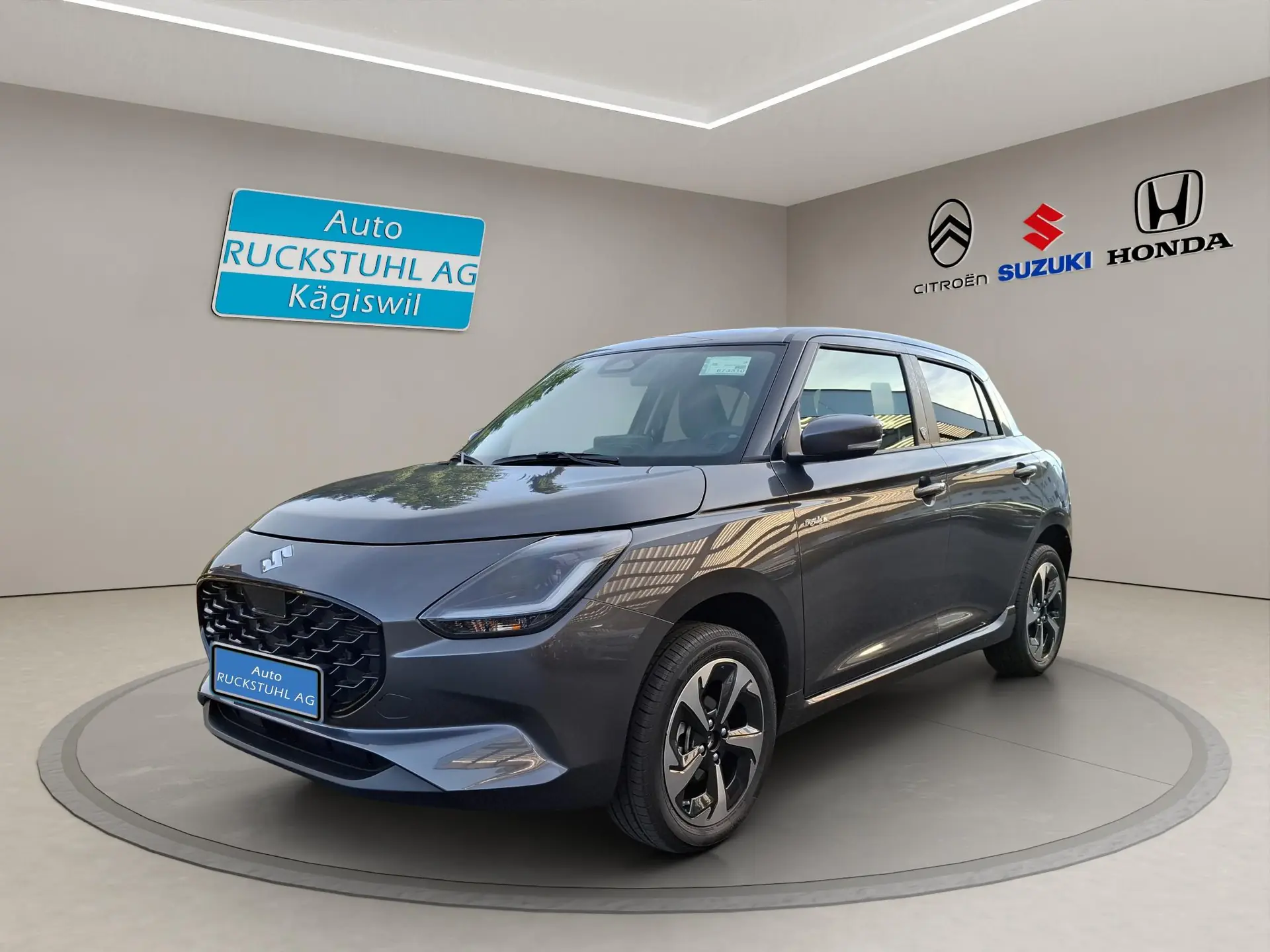 Suzuki Swift 1.2 Piz Sulai Top Hybrid 4x4 — Citadine polyvalente avec technologie hybride et traction intégrale