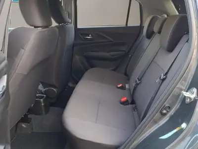 Suzuki Swift 1.2 Piz Sulai Top Hybrid 4x4 — Citadine polyvalente avec technologie hybride et traction intégrale — Thumbnail 12