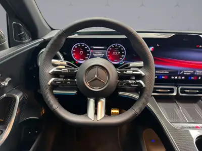 Mercedes-Benz GLC 400 4Matic — SUV électrique haute performance, 20 km seulement — Miniatur 10