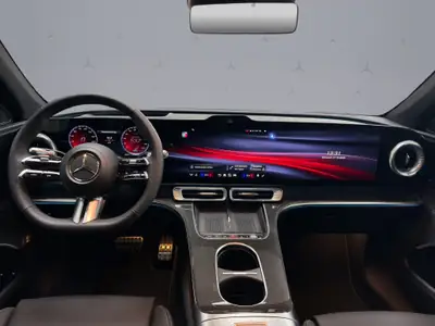 Mercedes-Benz GLC 400 4Matic — SUV électrique haute performance, 20 km seulement — Miniatur 11