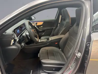 Mercedes-Benz A 250 AMG Line — Berline compacte hybride, moins de 20 km — Miniatur 10