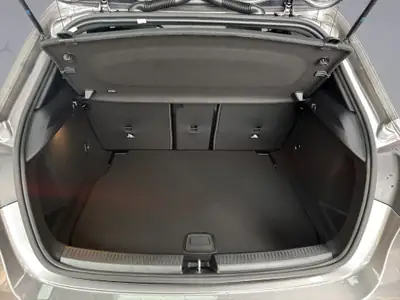 Mercedes-Benz A 250 AMG Line — Berline compacte hybride, moins de 20 km — Miniatur 17