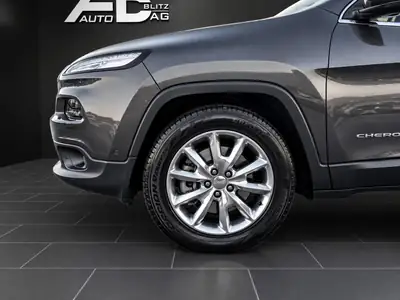 Jeep Cherokee 3.2 Limited AWD — SUV robuste, 272 PS, sans accident — Miniature 15