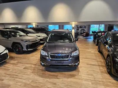 Subaru Forester 2.0i — SUV fiable essence, première main, révision complète et AHK neuve — interni