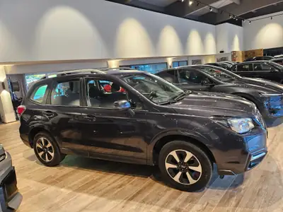Subaru Forester 2.0i — SUV fiable essence, première main, révision complète et AHK neuve — Miniatura 7
