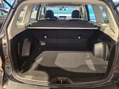 Subaru Forester 2.0i — SUV fiable essence, première main, révision complète et AHK neuve — Miniatura 23