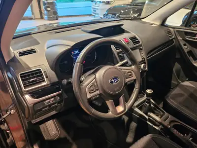 Subaru Forester 2.0i — SUV fiable essence, première main, révision complète et AHK neuve — Miniatura 27