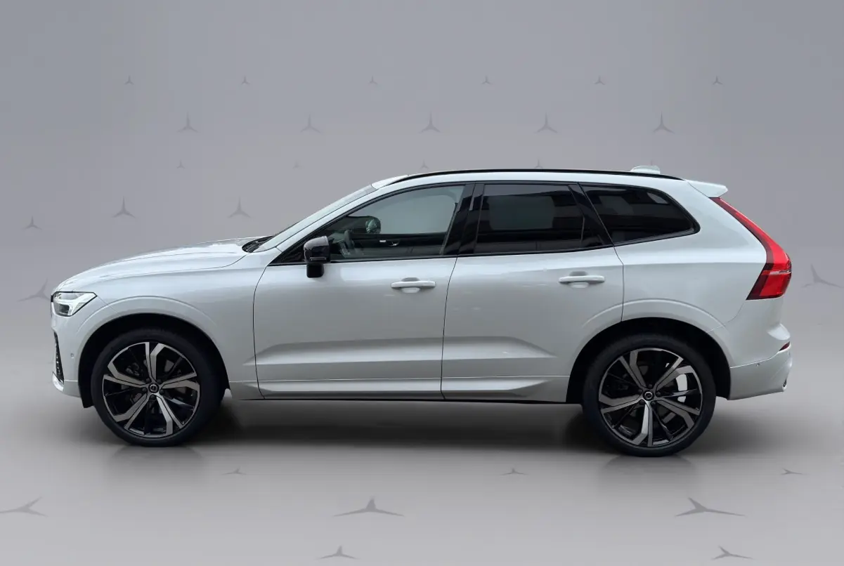 Volvo XC60 2023 occasion Ibach — 3
