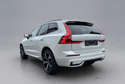 Volvo XC60 2.0 B4 MH Ultimate Dark AWD — SUV hybride diesel, traction intégrale et service premium inclus — Innenraum