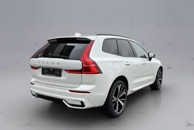 Volvo XC60 2.0 B4 MH Ultimate Dark AWD — SUV hybride diesel, traction intégrale et service premium inclus — Detail