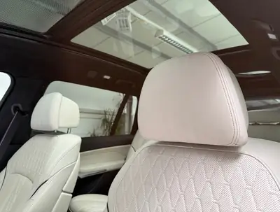 BMW X7 xDrive 48V M60i — SUV 7 places premium, 530 ch et technologie hybride — Thumbnail 12