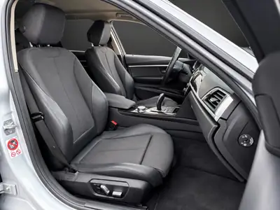 BMW 330d xDrive Touring — Break diesel 258 PS, transmission automatique, état impeccable — Thumbnail 9