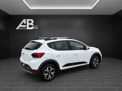 Dacia Sandero Stepway TCe 90 — Compacte polyvalente, essence économe et fiable — dashboard
