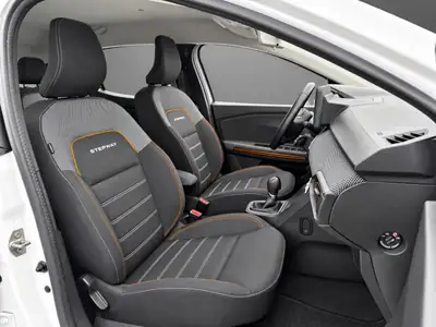 Dacia Sandero Stepway TCe 90 — Compacte polyvalente, essence économe et fiable — Thumbnail 9