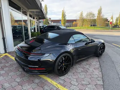 Porsche 911 Carrera Cabriolet PDK — Roadster mythique, 11 800 km, phase 1 — Thumbnail 8