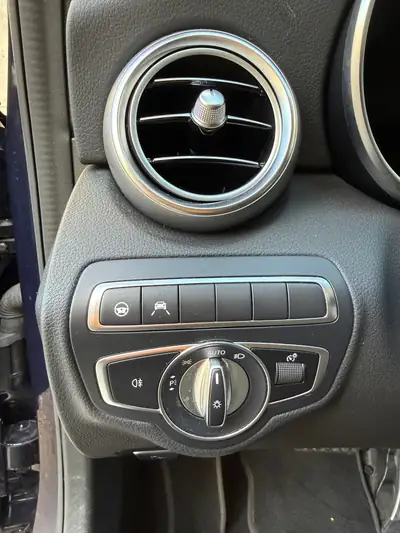 Mercedes-Benz C 220 d Swiss Star — Break diesel 4x4, équipement premium, 58 000 km — Thumbnail 11