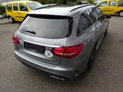 Mercedes-Benz C 250 BlueTEC AMG Line 4Matic — Break diesel performant, 4x4 intégral — vista posteriore