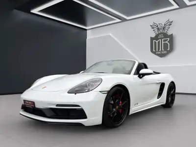 Porsche 718 Boxster GTS — Cabriolet sport turbo 365 ch, très bas kilométrage — exterior view