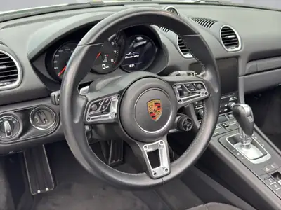 Porsche 718 Boxster GTS — Cabriolet sport turbo 365 ch, très bas kilométrage — Thumbnail 11