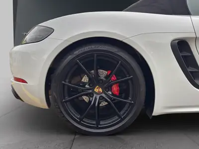 Porsche 718 Boxster GTS — Cabriolet sport turbo 365 ch, très bas kilométrage — Thumbnail 22