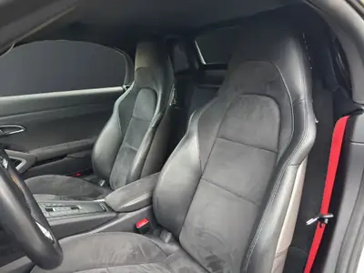 Porsche 718 Boxster GTS — Cabriolet sport turbo 365 ch, très bas kilométrage — Thumbnail 23