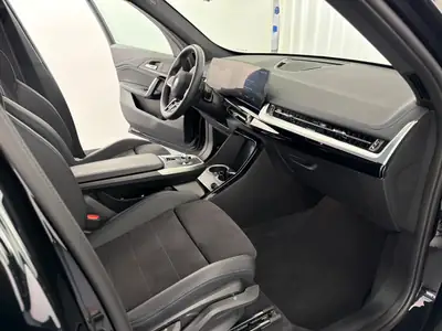 BMW X1 xDrive20d 48V M Sport Pro — SUV compact hybride mild, très peu kilométré — Miniatur 9