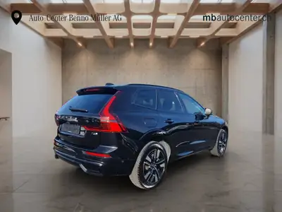 Volvo XC60 2.0 T6 TE Plus Dark eAWD — SUV hybride rechargeable, 7000 km seulement — Armaturenbrett