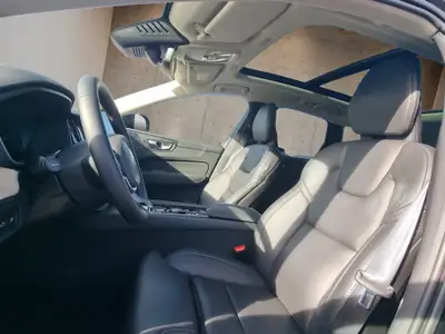 Volvo XC60 2.0 T6 TE Plus Dark eAWD — SUV hybride rechargeable, 7000 km seulement — Miniatur 14