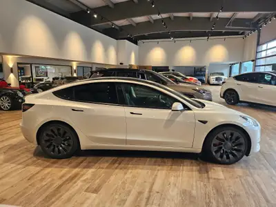 Tesla Model 3 Performance Dual Motor — 513 ch, AWD, véhicule suisse impeccable — Thumbnail 7