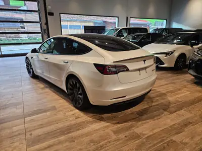Tesla Model 3 Performance Dual Motor — 513 ch, AWD, véhicule suisse impeccable — Thumbnail 13