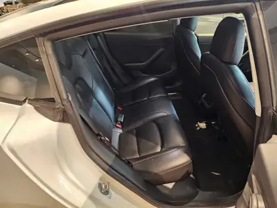 Tesla Model 3 Performance Dual Motor — 513 ch, AWD, véhicule suisse impeccable — Thumbnail 19